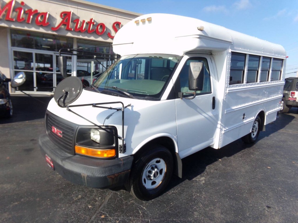 2007 GMC Savana Image 32