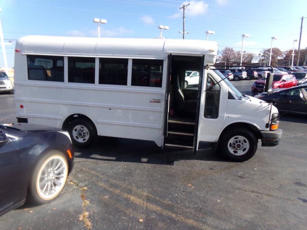 2007 GMC Savana Image 41