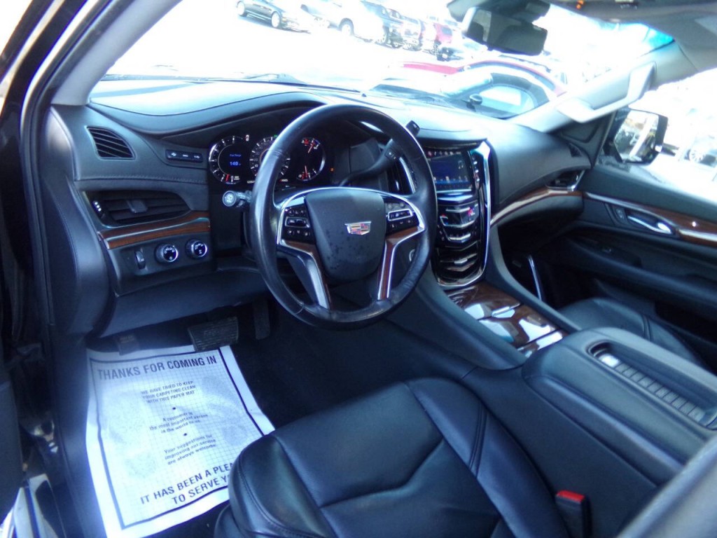 2019 Cadillac Escalade Image 9