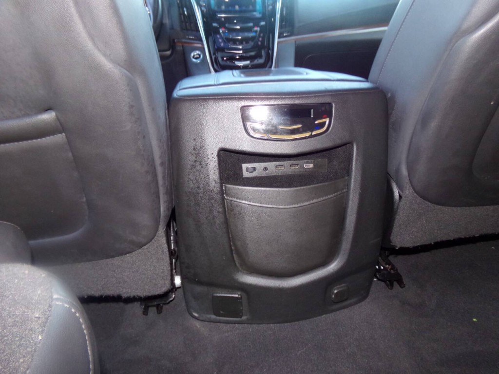 2019 Cadillac Escalade Image 21