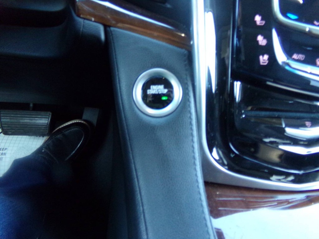 2019 Cadillac Escalade Image 37