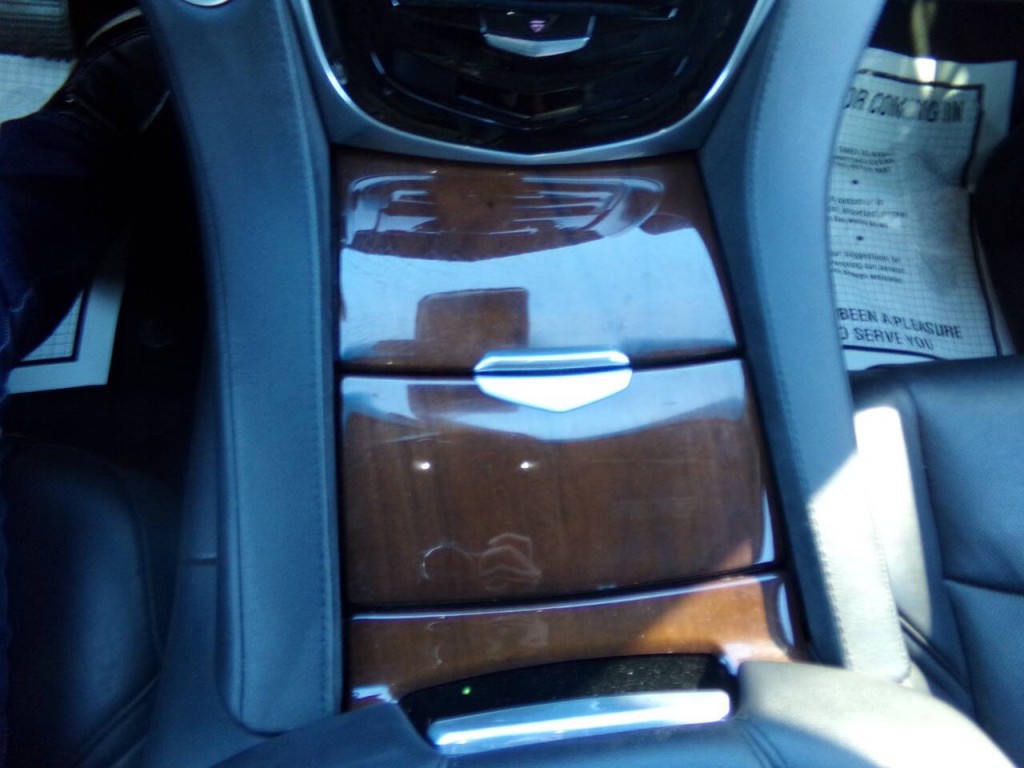 2019 Cadillac Escalade Image 38