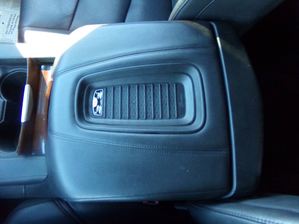 2019 Cadillac Escalade Image 40