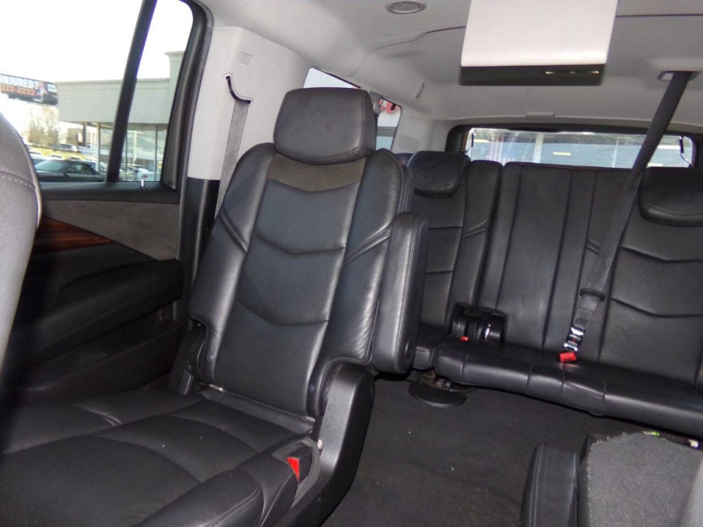 2019 Cadillac Escalade Image 43