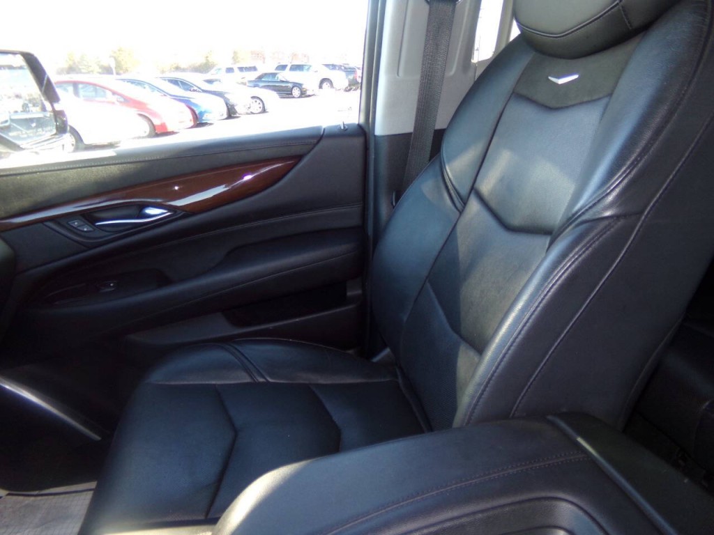 2019 Cadillac Escalade Image 44