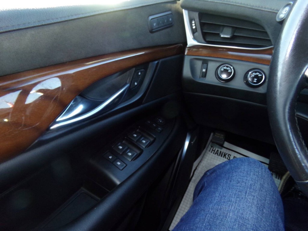 2019 Cadillac Escalade Image 50