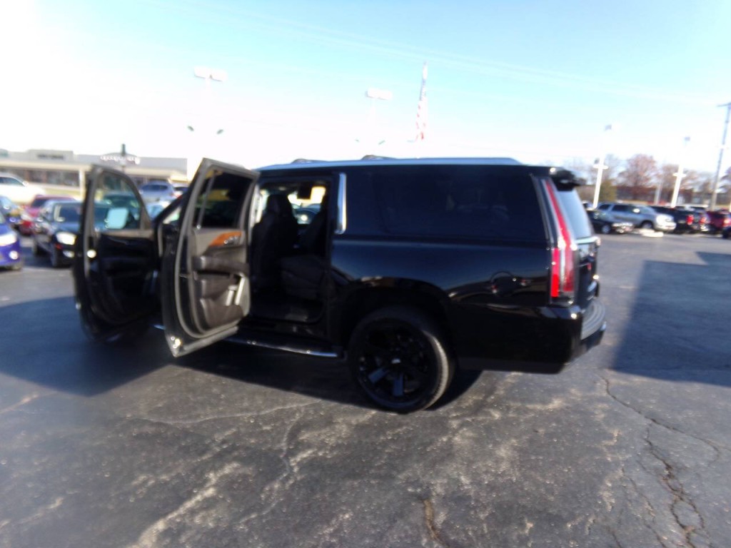 2019 Cadillac Escalade Image 54