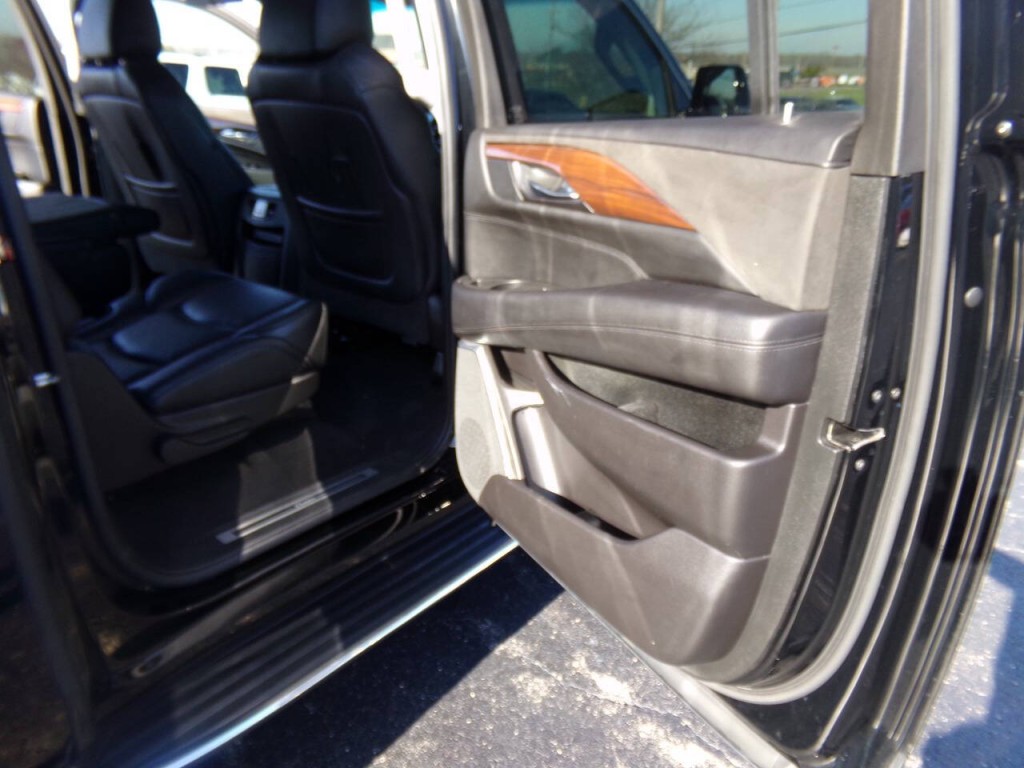 2019 Cadillac Escalade Image 64