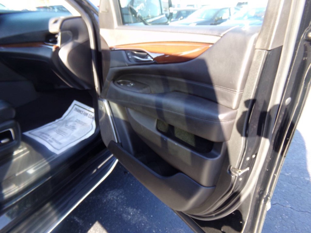 2019 Cadillac Escalade Image 65