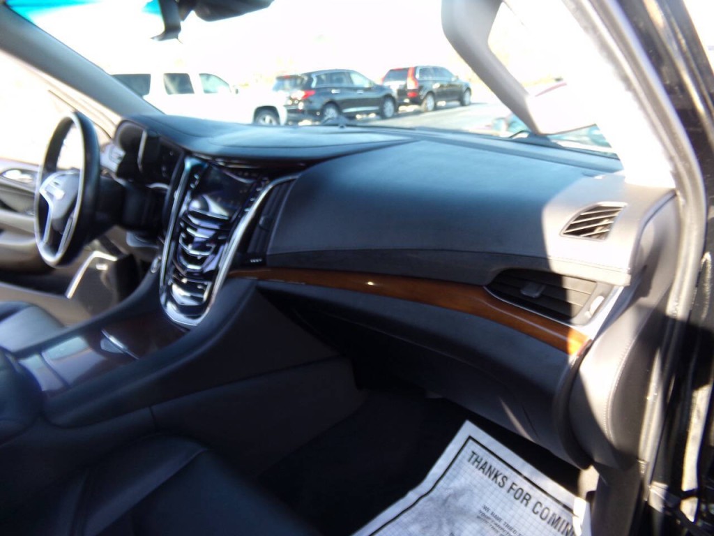 2019 Cadillac Escalade Image 68