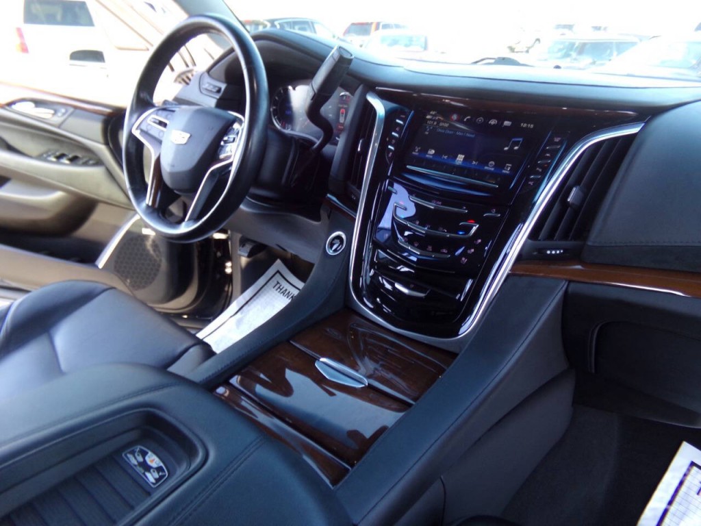 2019 Cadillac Escalade Image 69