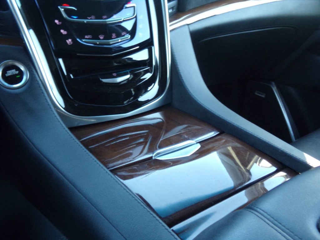 2019 Cadillac Escalade Image 95