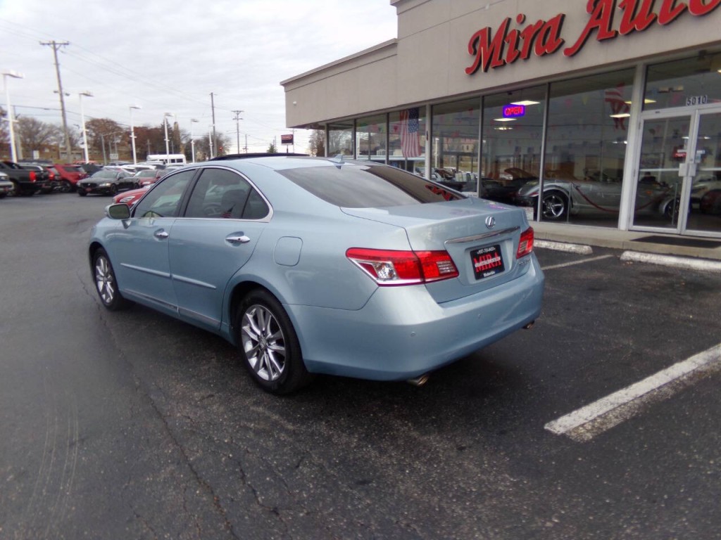 2012 Lexus ES 350 Image 8