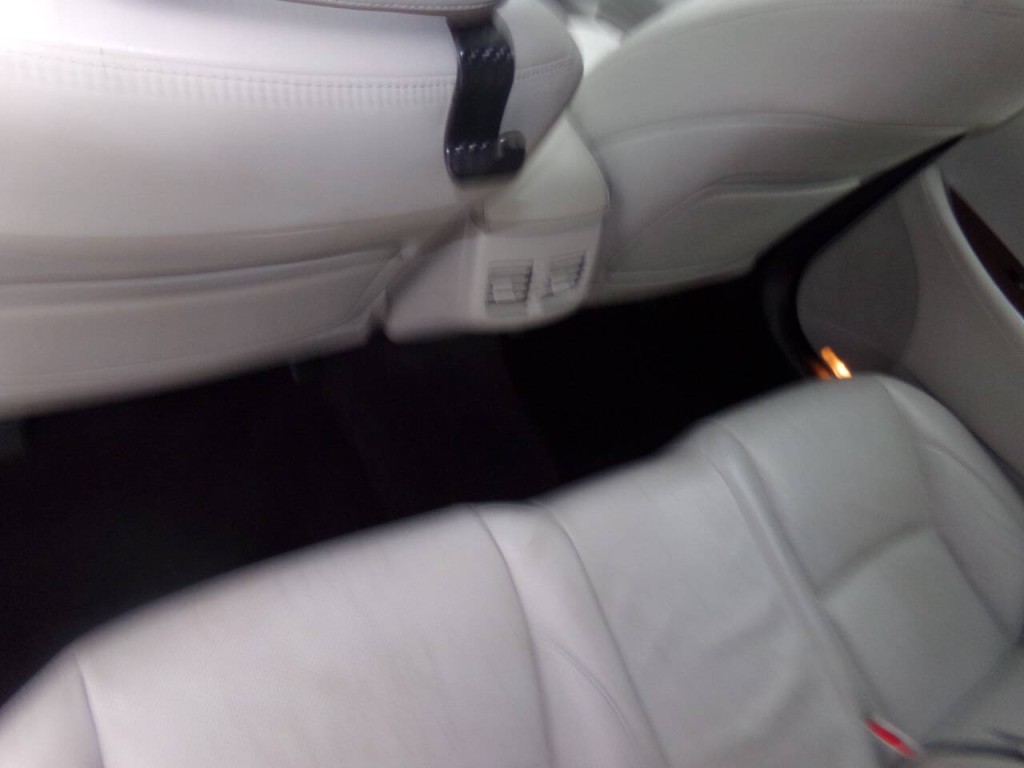 2012 Lexus ES 350 Image 15