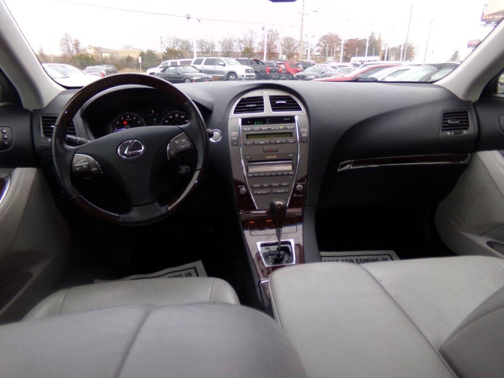2012 Lexus ES 350 Image 18