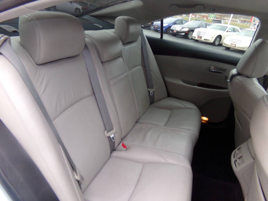2012 Lexus ES 350 Image 23