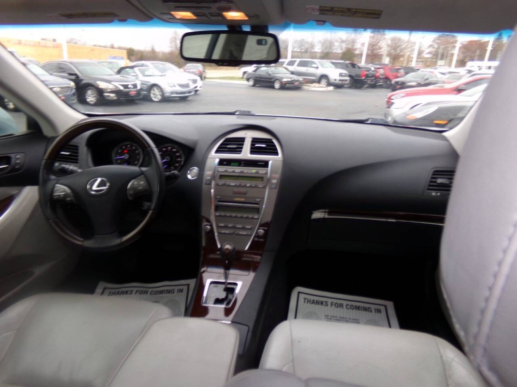 2012 Lexus ES 350 Image 25