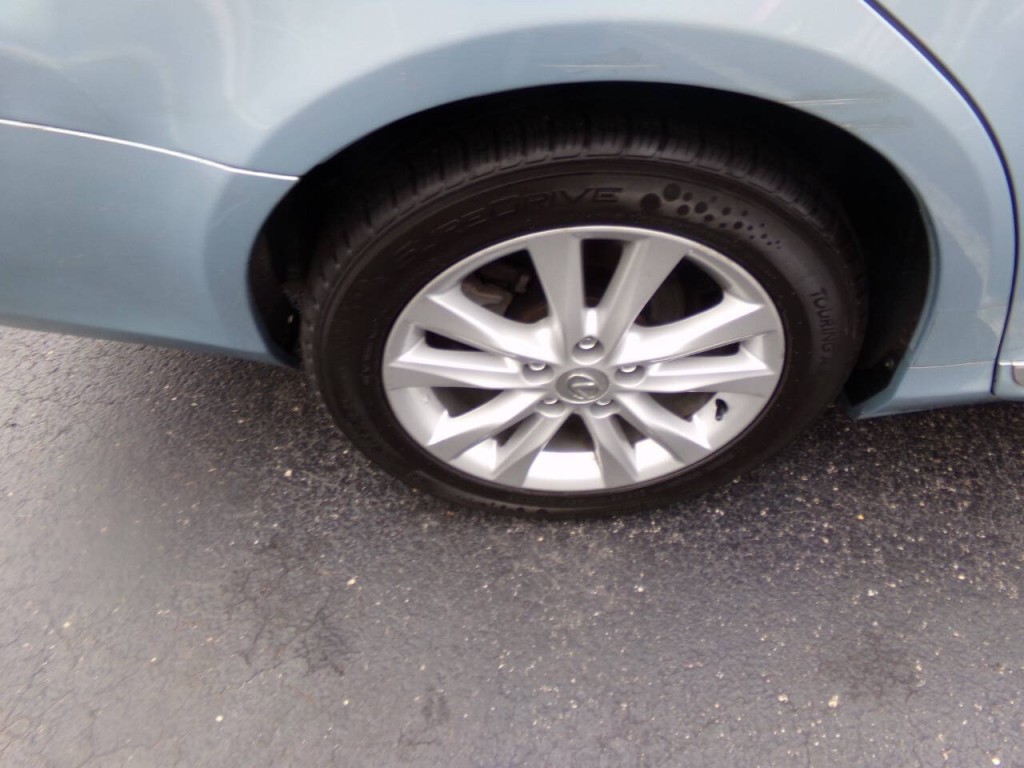 2012 Lexus ES 350 Image 40