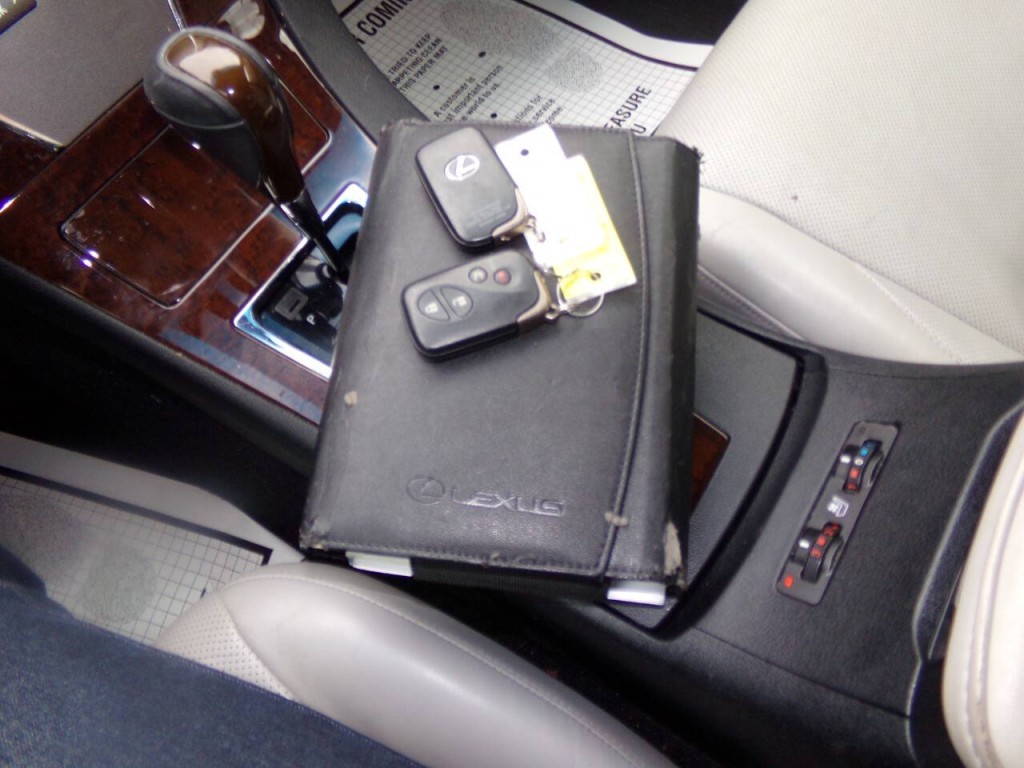 2012 Lexus ES 350 Image 63