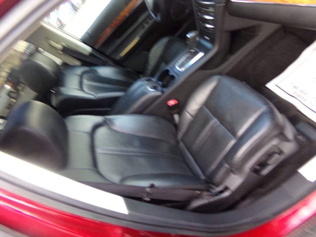 2014 Lincoln MKT Image 35