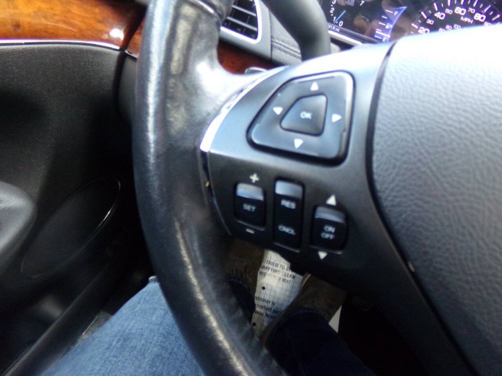 2014 Lincoln MKT Image 60