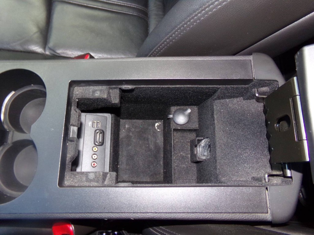 2014 Lincoln MKT Image 67