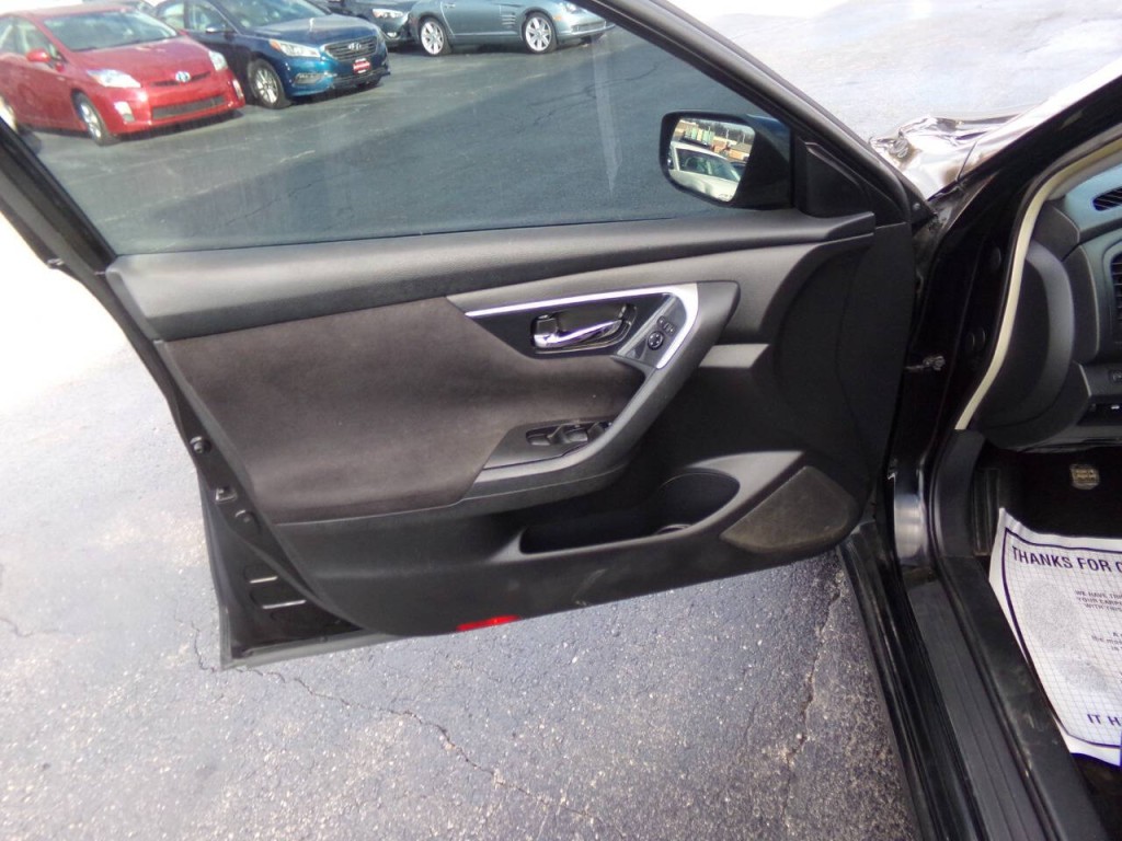 2013 Nissan Altima Image 12