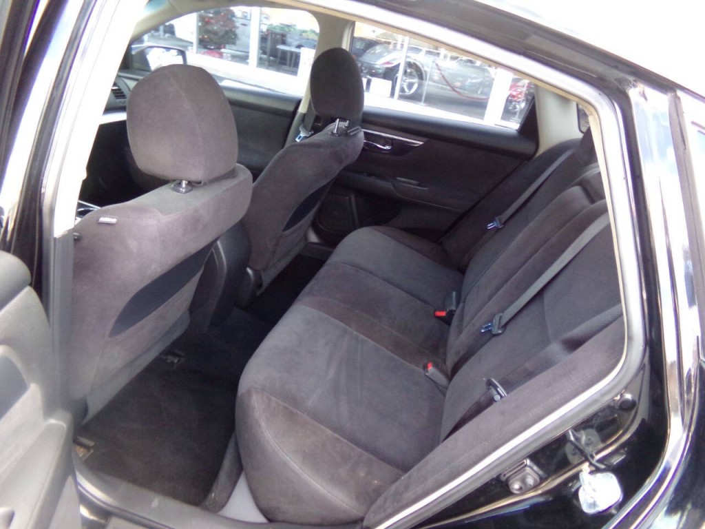 2013 Nissan Altima Image 13