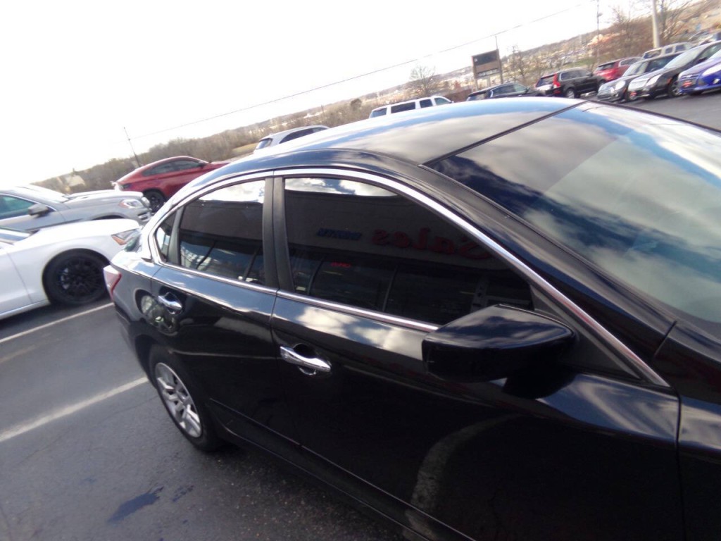 2013 Nissan Altima Image 40