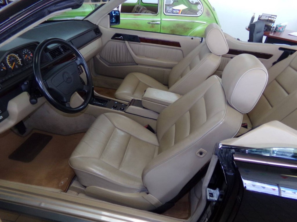 1995 Mercedes-Benz E-Class Image 10