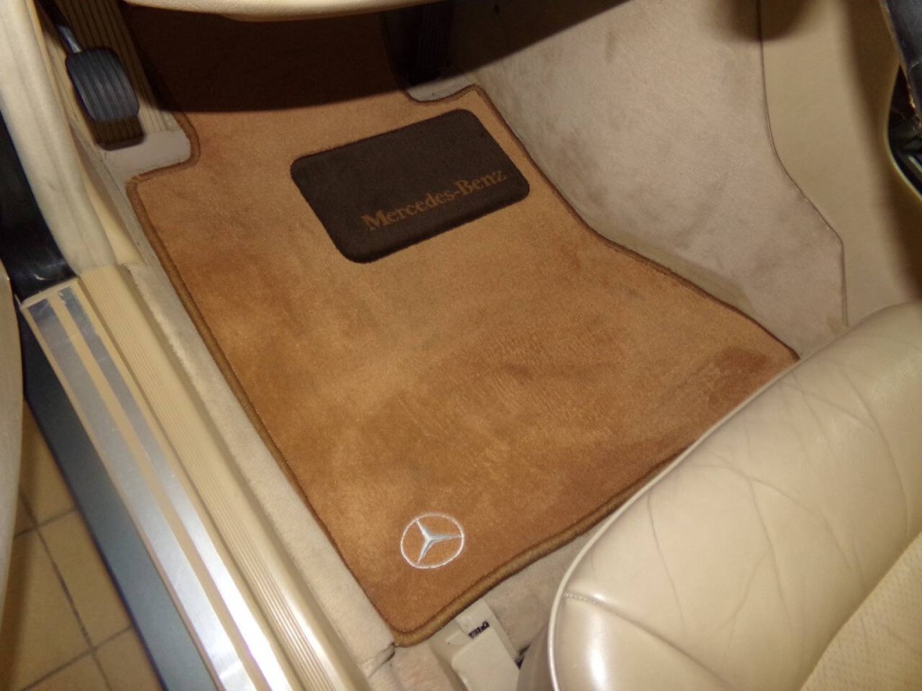 1995 Mercedes-Benz E-Class Image 11