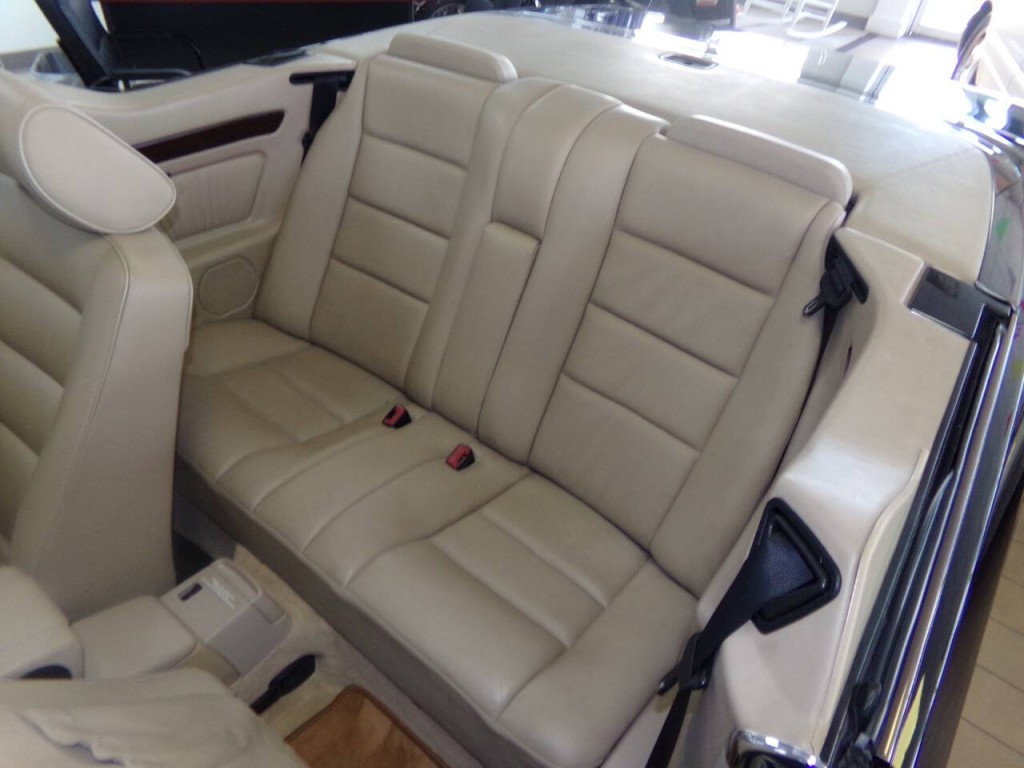 1995 Mercedes-Benz E-Class Image 13