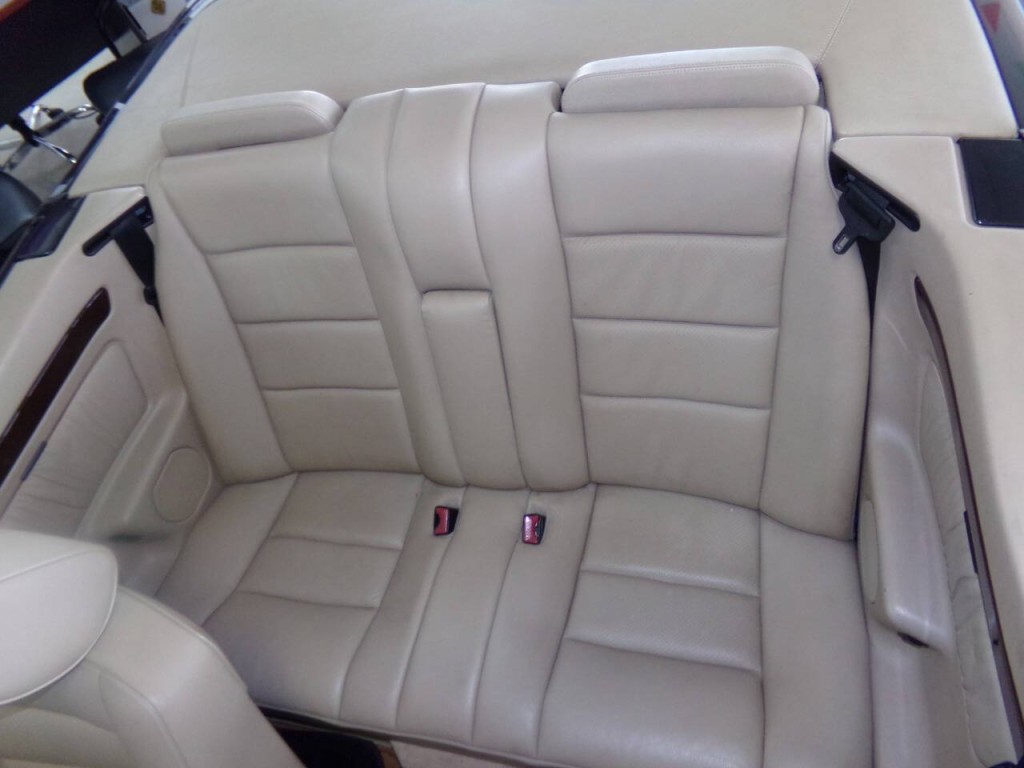 1995 Mercedes-Benz E-Class Image 15