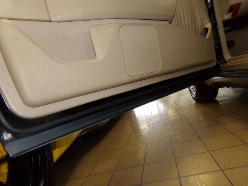 1995 Mercedes-Benz E-Class Image 25