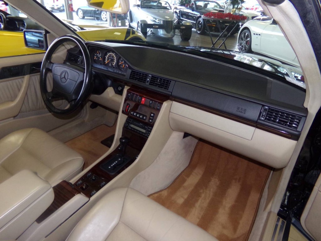 1995 Mercedes-Benz E-Class Image 37