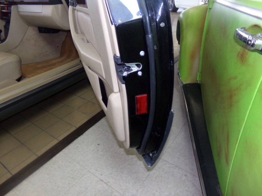 1995 Mercedes-Benz E-Class Image 41