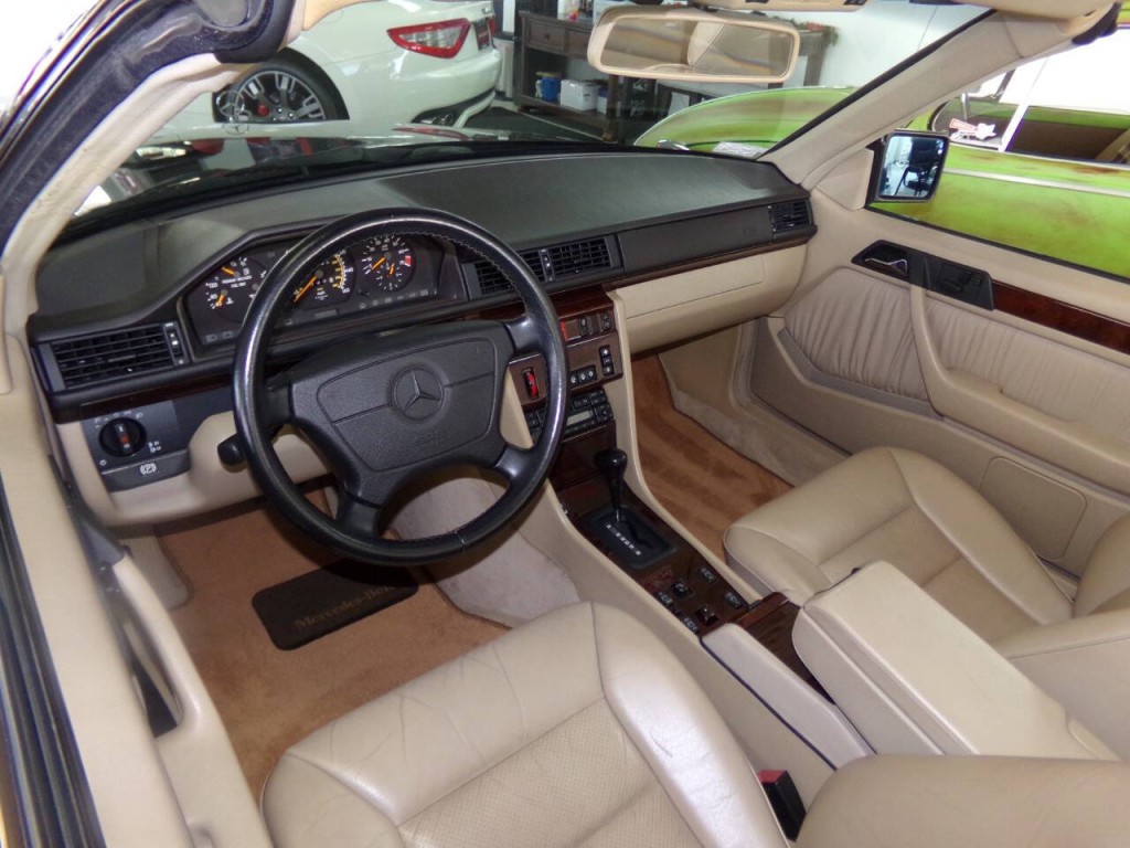 1995 Mercedes-Benz E-Class Image 66