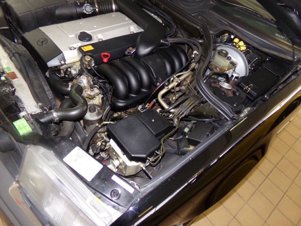 1995 Mercedes-Benz E-Class Image 73