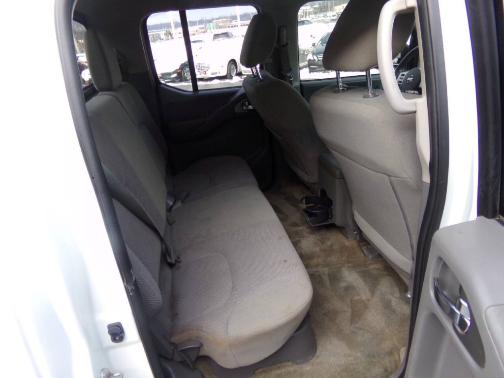 2018 Nissan Frontier Image 19