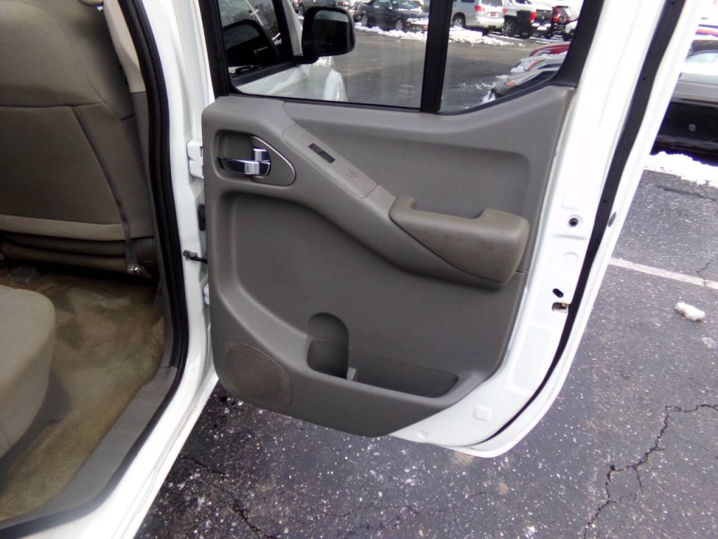 2018 Nissan Frontier Image 22