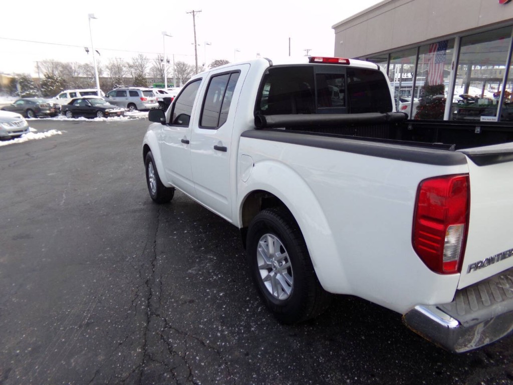 2018 Nissan Frontier Image 34