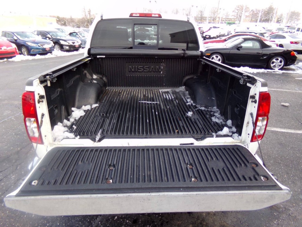 2018 Nissan Frontier Image 36