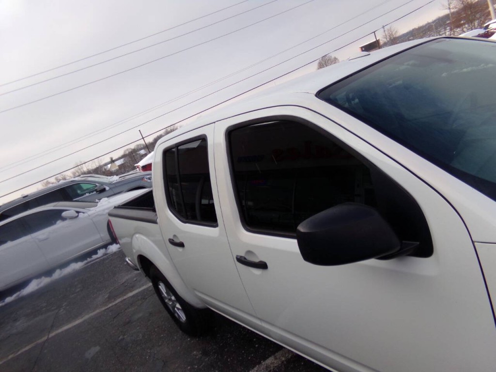 2018 Nissan Frontier Image 39