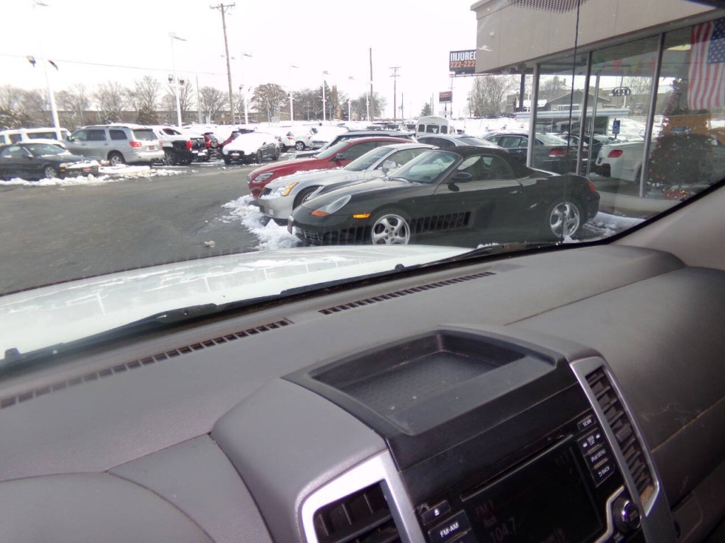 2018 Nissan Frontier Image 43