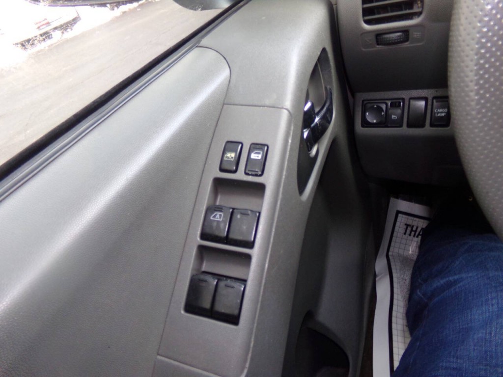 2018 Nissan Frontier Image 48