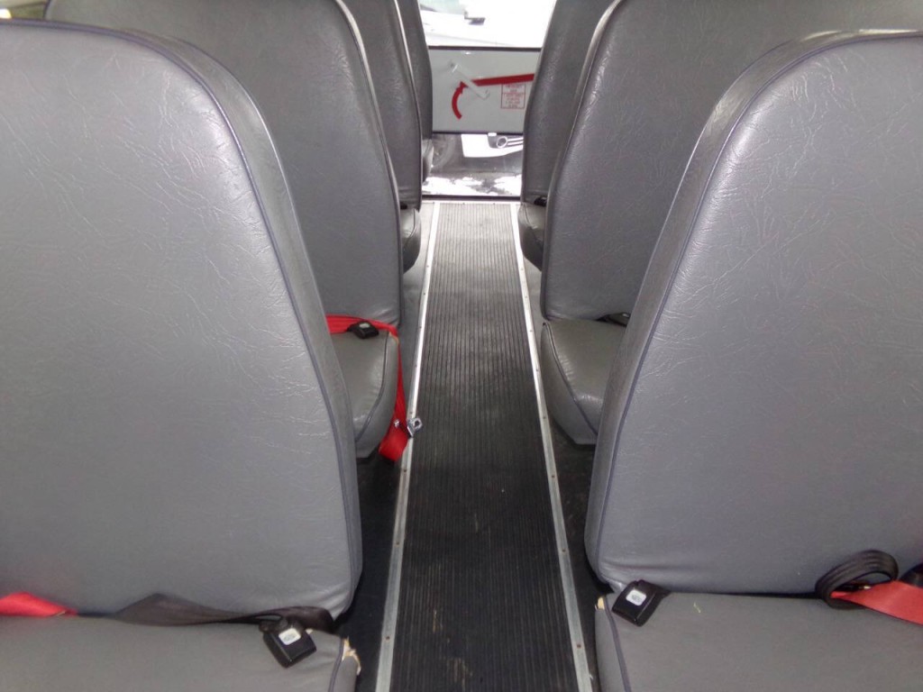 2007 Chevrolet Express Image 22