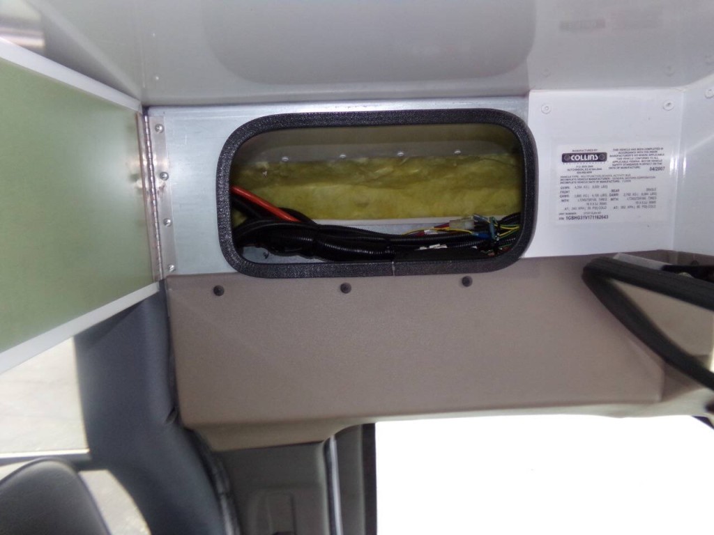 2007 Chevrolet Express Image 31