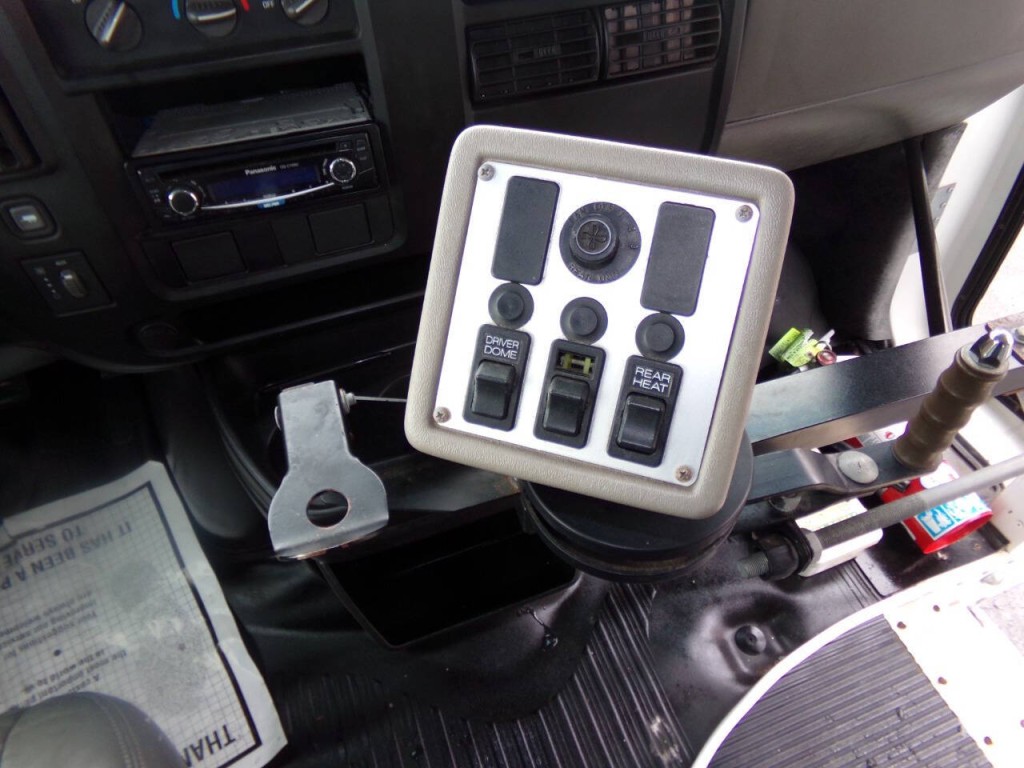 2007 Chevrolet Express Image 33