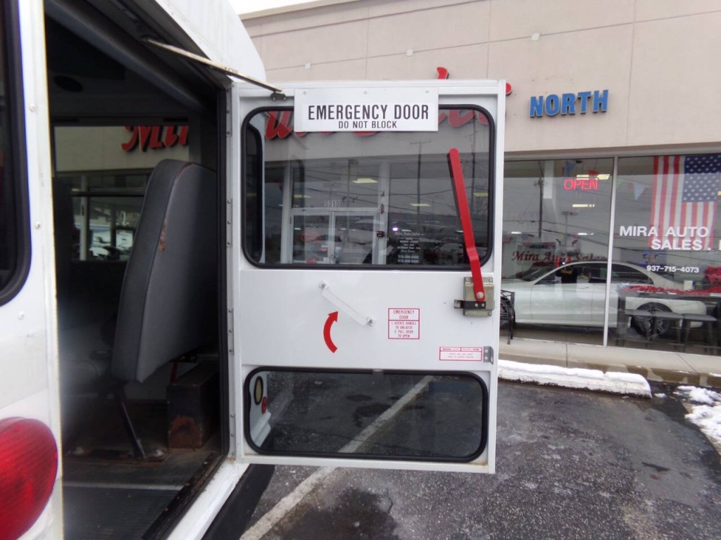 2007 Chevrolet Express Image 42