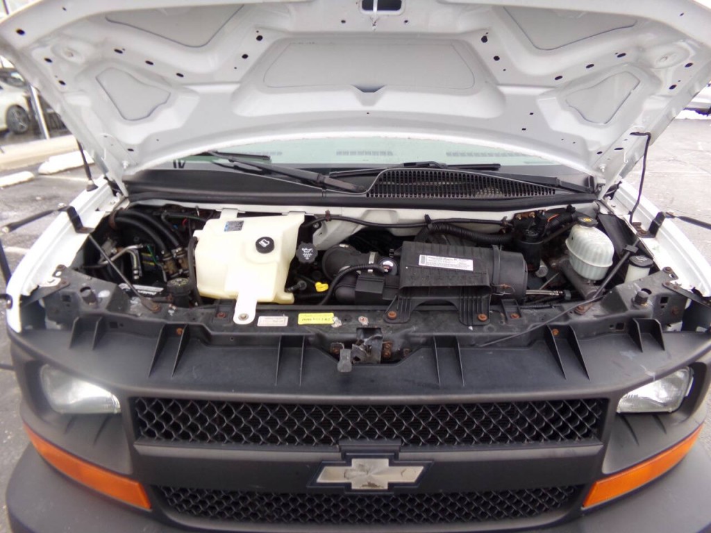 2007 Chevrolet Express Image 43